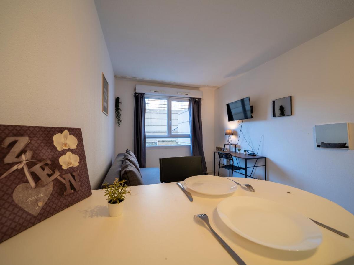 Appartement Tout Equipe Wifi A 6 Min St Charles Marsella Exterior foto